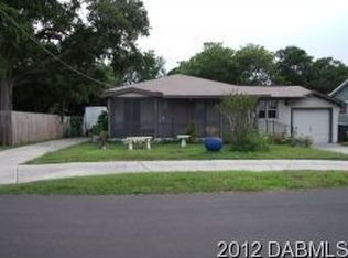828 Donnelly Pl, Daytona Beach, FL 32114