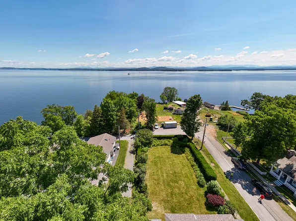 13 Beggs Point St, Essex, NY 12936