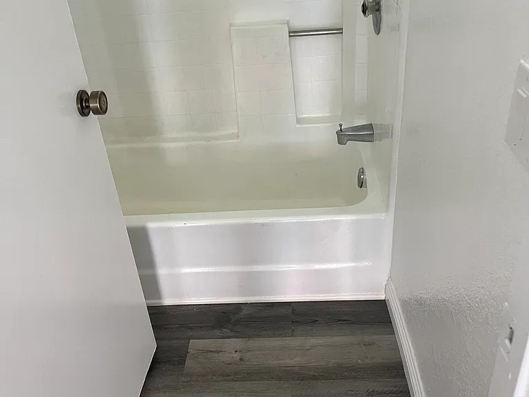 10234 Tujunga Canyon Blvd #301 — Photo 10