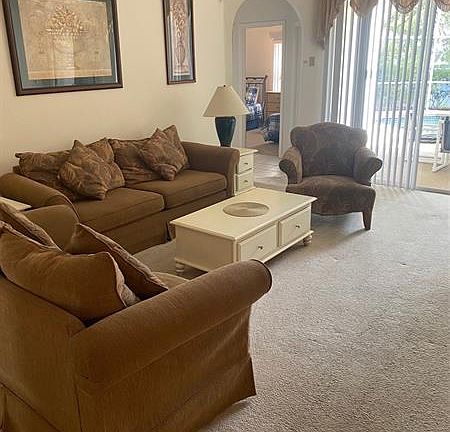 5th image of 375 High Point Dr