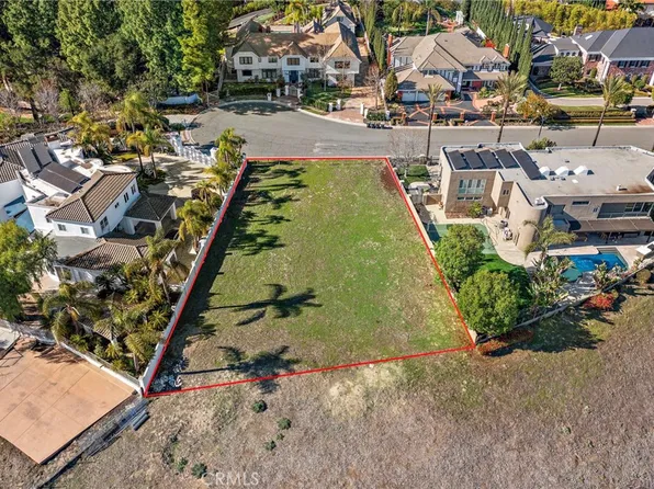 27702 Deputy Cir #4, Laguna Hills, CA 92653