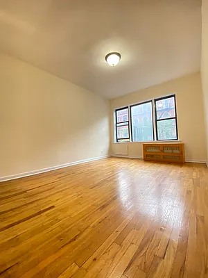 Rented by Bond New York | media 9