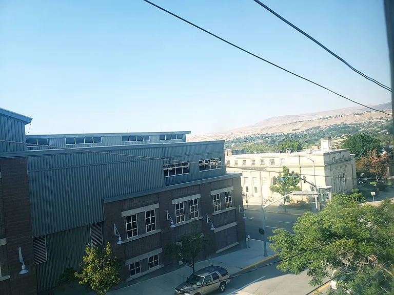 207 Yakima St — Photo 42