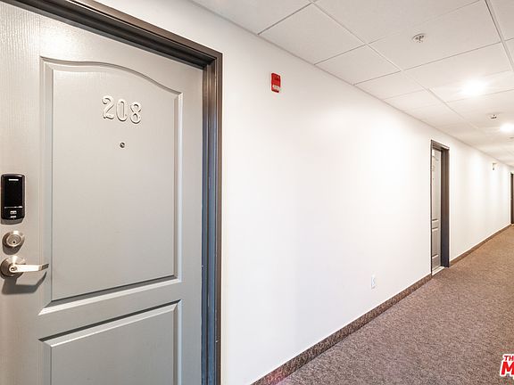 5th image of 2811 W Francis Ave #208