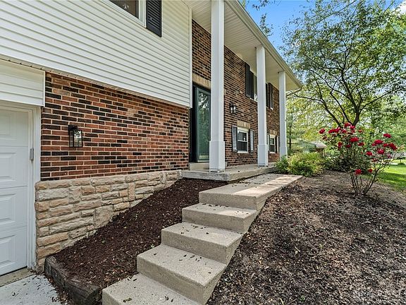 5th image of 340 Marsha Jeanne Way