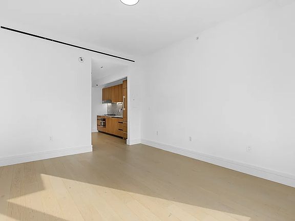 4th image of 165 Lexington Ave #5C