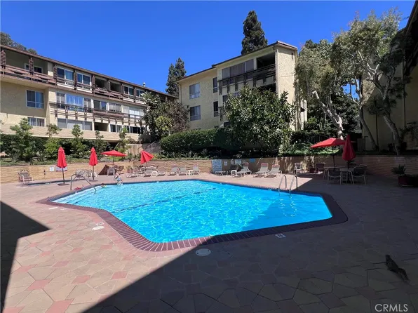 5600 Kensington Way Unit 209, Culver City, CA 90230