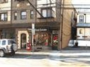 233 Main St, Eastchester, NY 10709