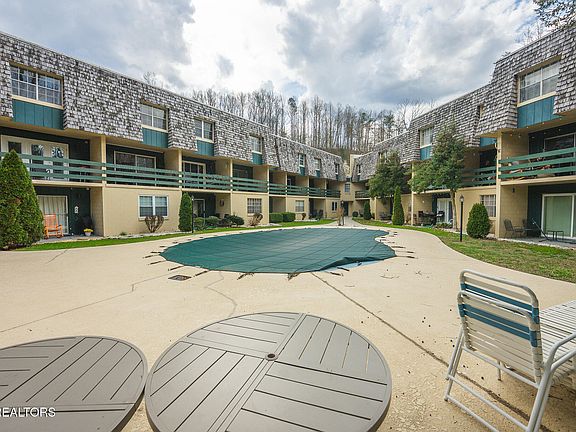 2nd image of 260 Roaring Fork Rd APT 217