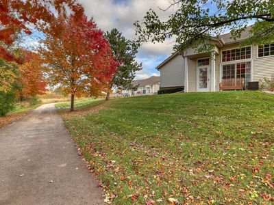 2408 Fox River PARKWAY #B, Waukesha, WI, 53189