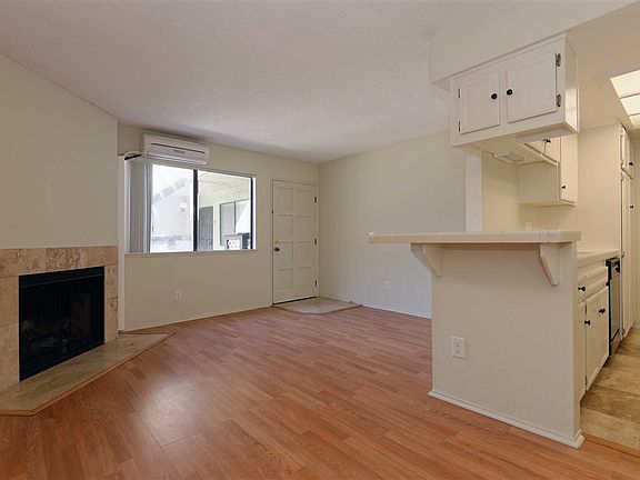 3rd image of 4642 Felton St Unit 1