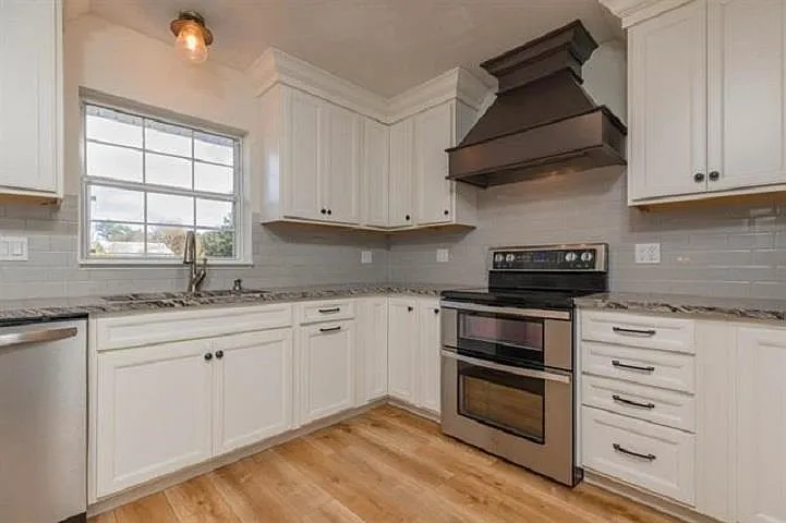 901 Mariana Pl — Photo 11