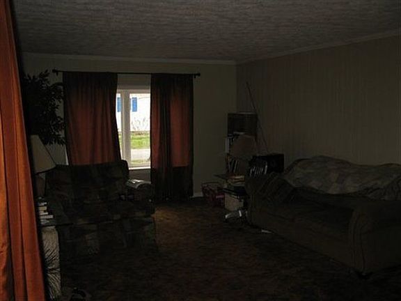 3rd image of 9311 High St
