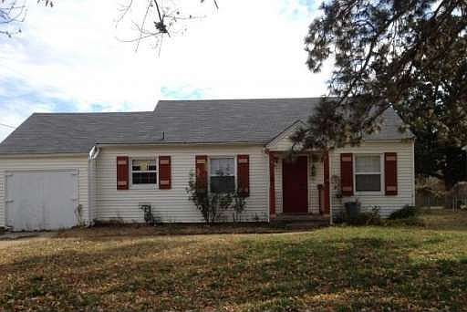 2nd image of 1203 S Darlington Ave