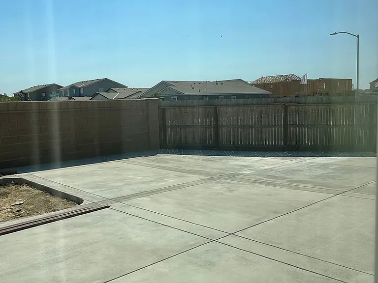 2251 Craig Ct — Photo 5