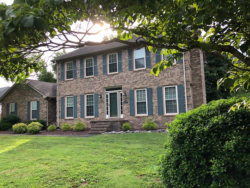 1st image of 3010 Regenwood Dr
