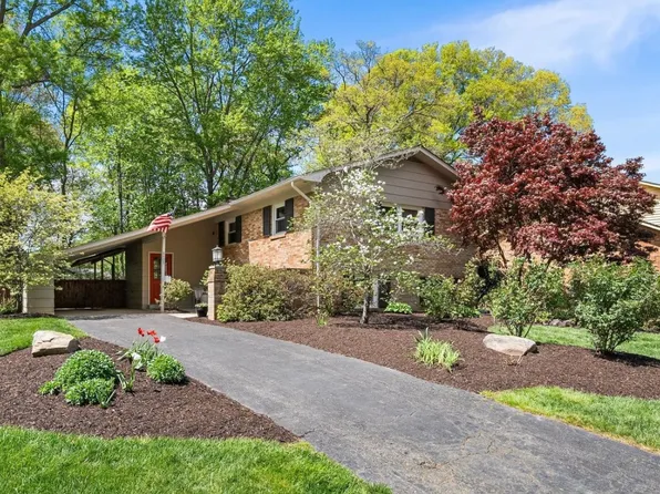 8408 Brewster Dr, Alexandria, VA 22308