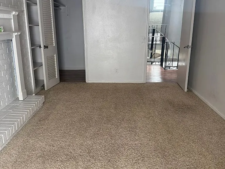 2704 San Pedro St #14 — Photo 11