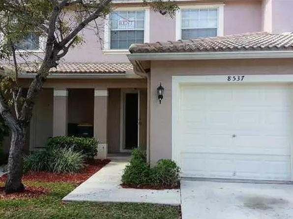 8537 W SOUTHGATE SHORES Circle E, Tamarac, FL 33321