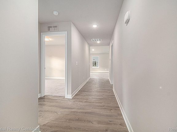 5th image of 3713 Ridge View Dr