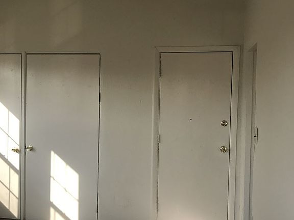 4th image of 722 S Ford Blvd APT 7