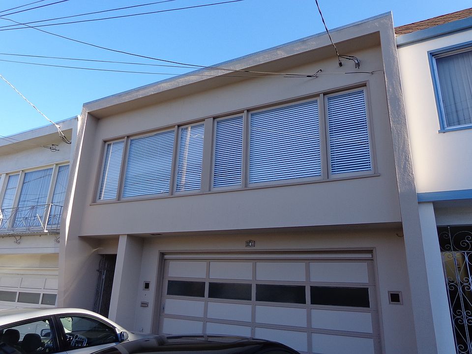 1187 Burrows - Front Exterior