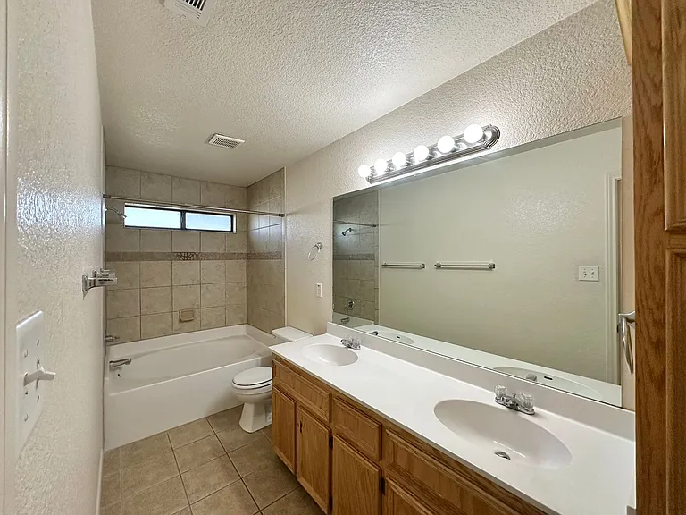 1111 Cinch Dr — Photo 25