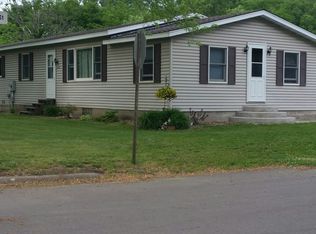 11562 Chase St, Trempealeau, WI 54661