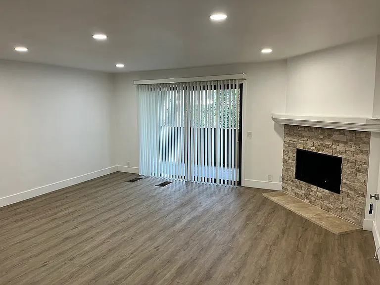 8860 Villa La Jolla Dr #217 — Photo 7