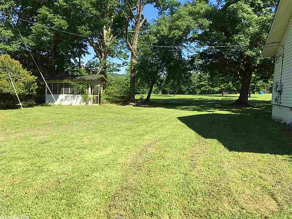 5th image of 125 Pool Dr