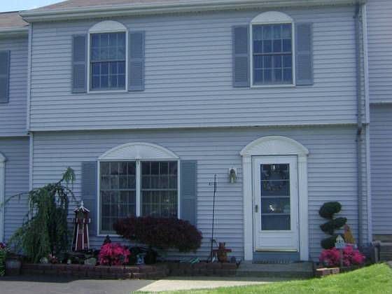 1st image of 28 Komonchak Cir