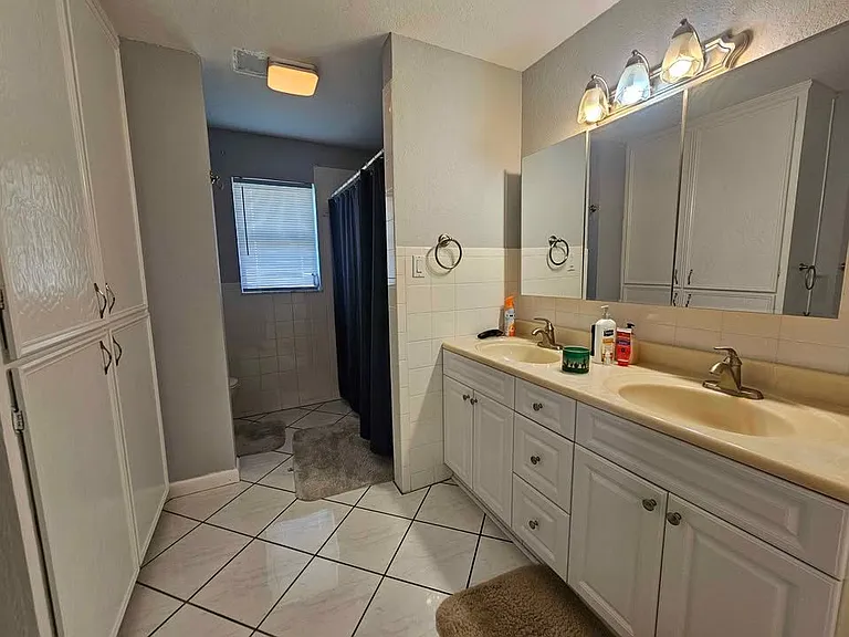 1000 S Lake Dr — Photo 6