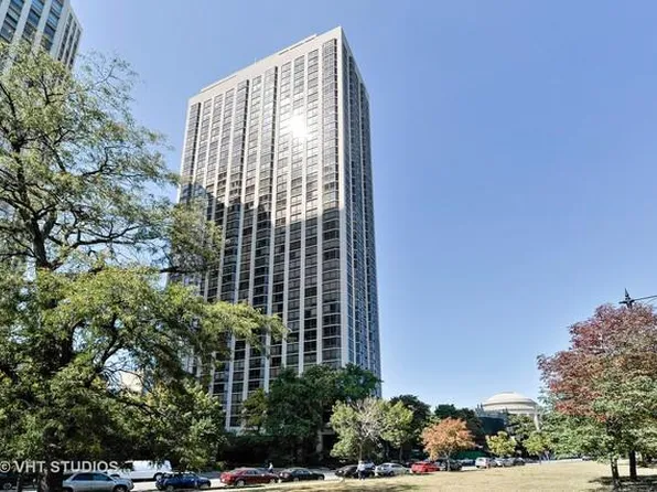 2650 N Lakeview Ave APT 508, Chicago, IL 60614