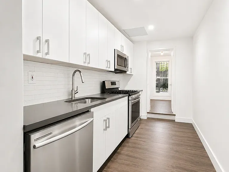 438 Lewis Ave #1 — Photo 2