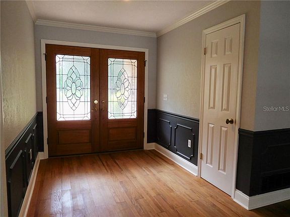 2nd image of 3208 Edgecliffe Dr