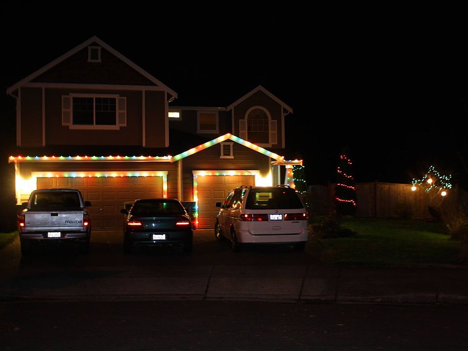 2nd image of 10902 34th Pl NE