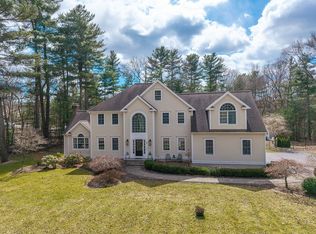 18 Thayer Rd, Mendon, MA 01756