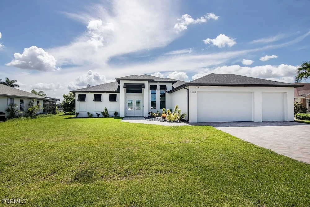 4 bed, 3.0 bath, 2207 sqft, $8,500 — Photo 1