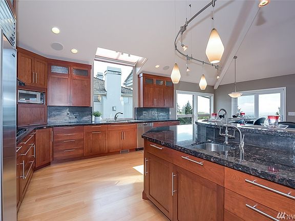5th image of 15339 SE 59th St