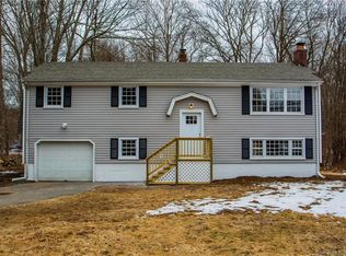 5 Partridge Hollow Rd, Gales Ferry, CT 06335