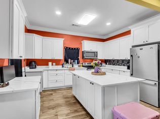 341 12th St, Port Arthur, TX 77640
