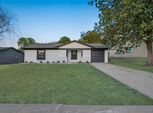 6810 Balalaika Rd, Dallas, TX 75241