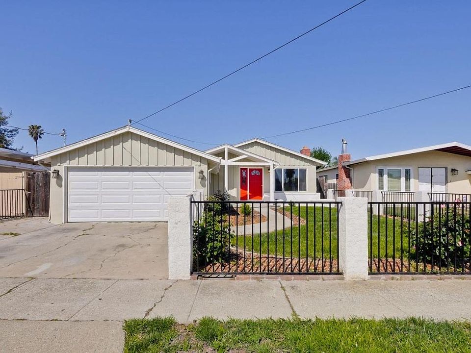 1st image of 2559 Gloria Way