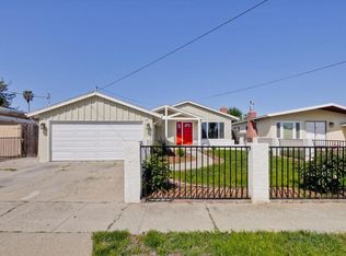 2559 Gloria Way, East Palo Alto, CA 94303