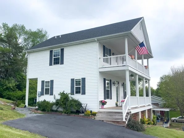320 N Lewis St, Lexington, VA 24450