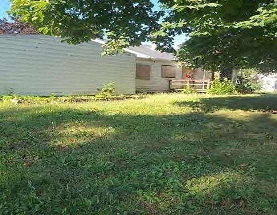 2nd image of 200 Clawson Blvd
