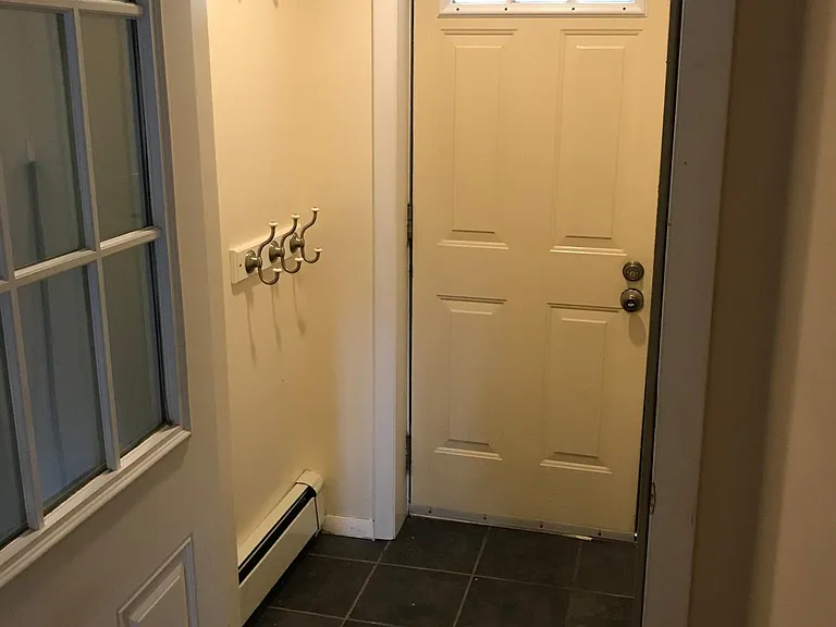 299 Lake Dr #1 — Photo 8