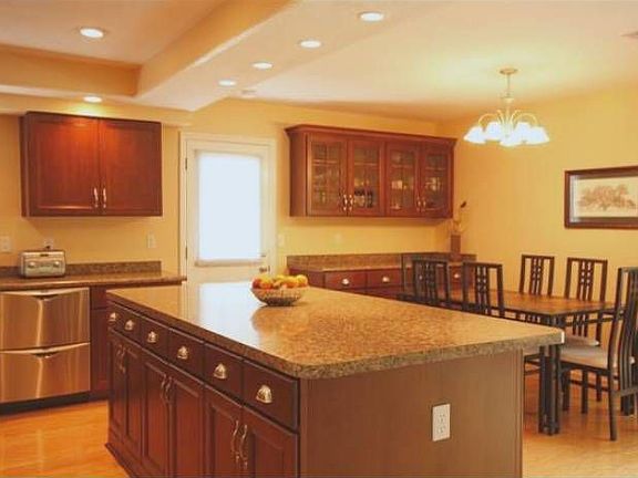 Kitchen to dining room