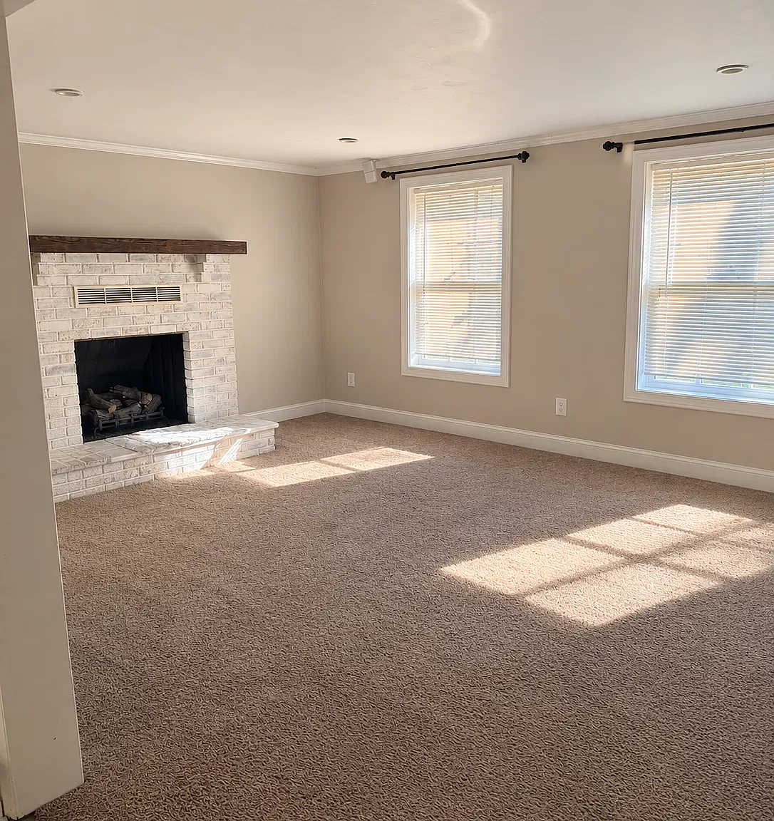 4 bed, 1310 sqft, $2,450 — Photo 2