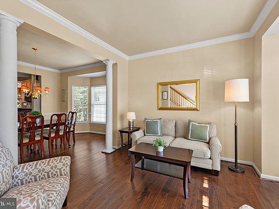 5th image of 8140 Tillinghast Ln